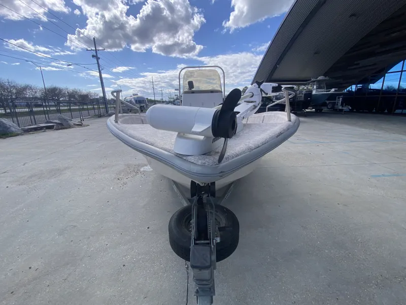 Slide: The Image of Fishmaster 17' Travis Edition 2001 - 11