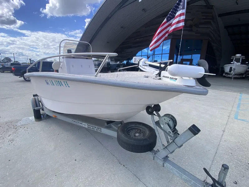 Slide: The Image of Fishmaster 17' Travis Edition 2001 - 12