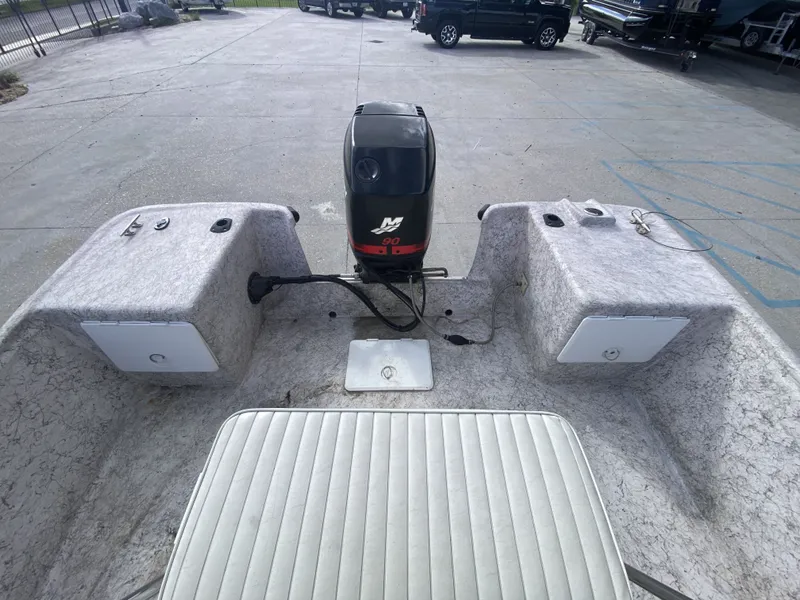 Slide: The Image of Fishmaster 17' Travis Edition 2001 - 13