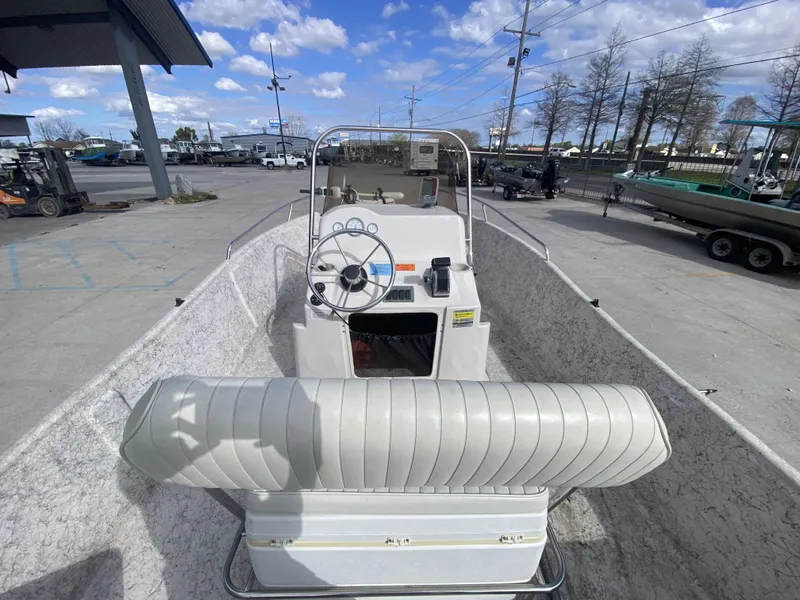 Slide: The Image of Fishmaster 17' Travis Edition 2001 - 14