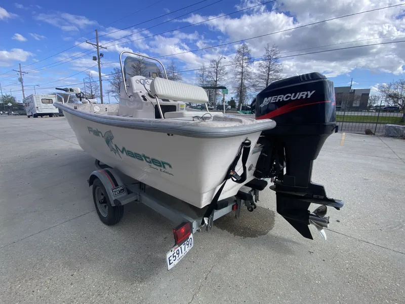 Slide: The Image of Fishmaster 17' Travis Edition 2001 - 4