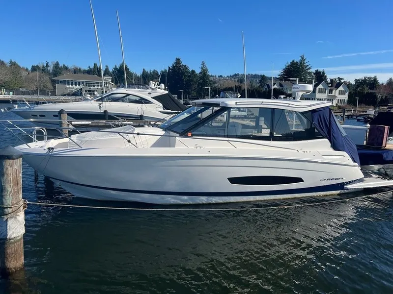 The Image of Regal 36 Grande Coupe 2024 - 1