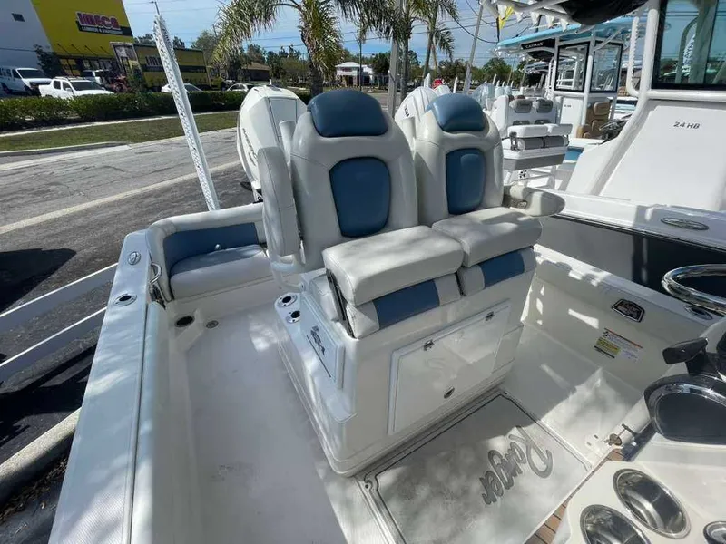 Slide: The Image of Ranger 2350 Bay Ranger 2019 - 6