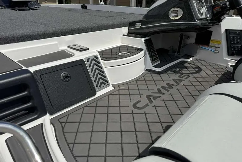 Slide: The Image of 2025 Caymas CX 20 PRO boat interior with sleek design and advanced dashboard features. - 22
