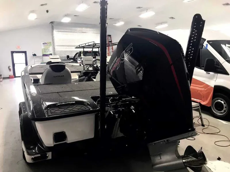 Slide: The Image of Caymas CX 20 PRO 2025 - 4