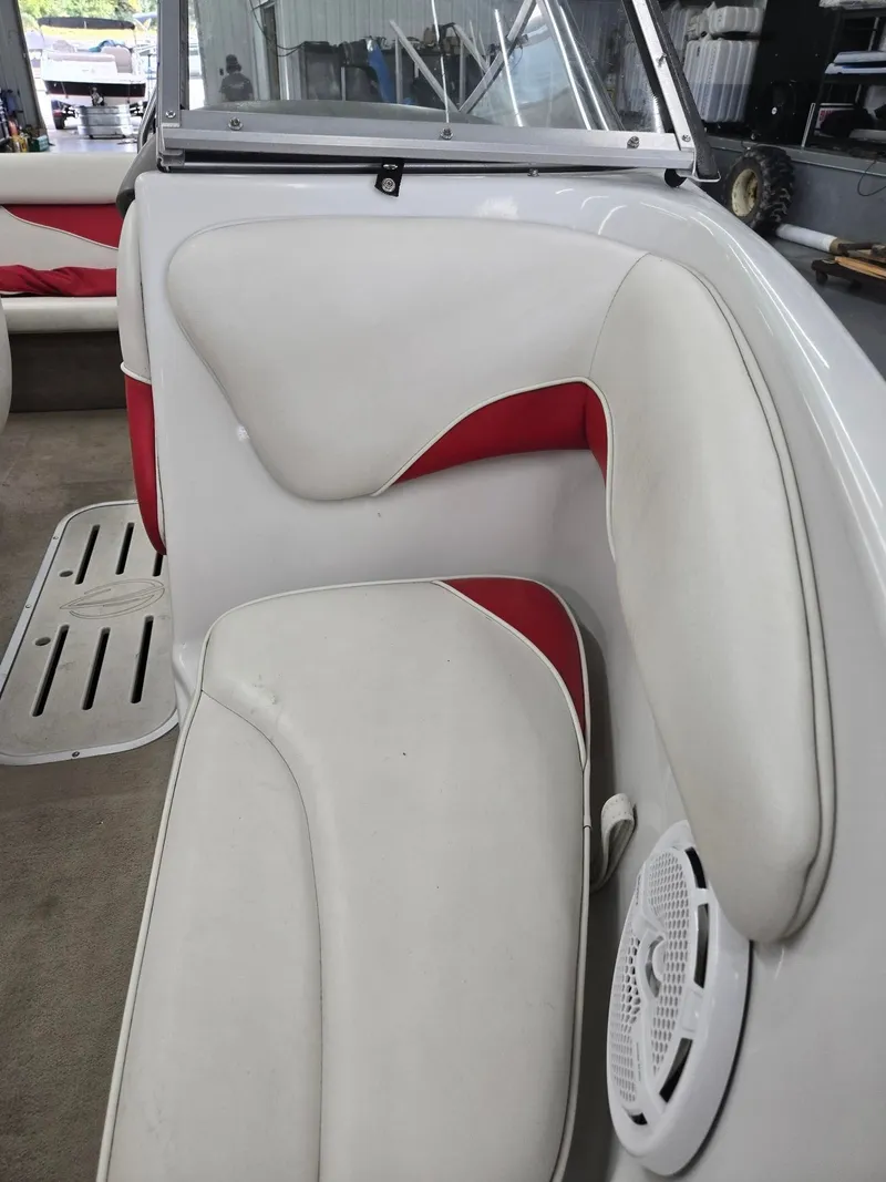 Slide: The Image of Crownline Boats 180 BR 2003 - 12