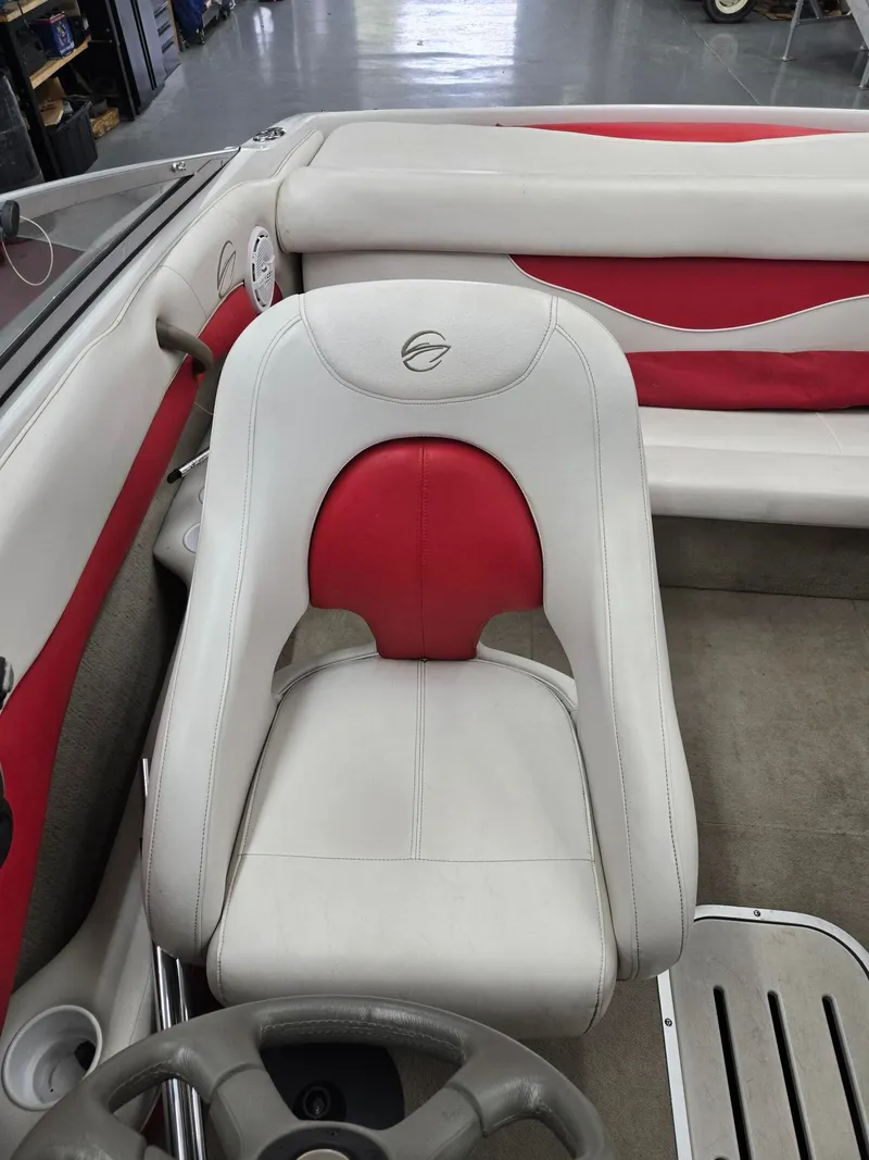 Slide: The Image of Crownline Boats 180 BR 2003 - 13