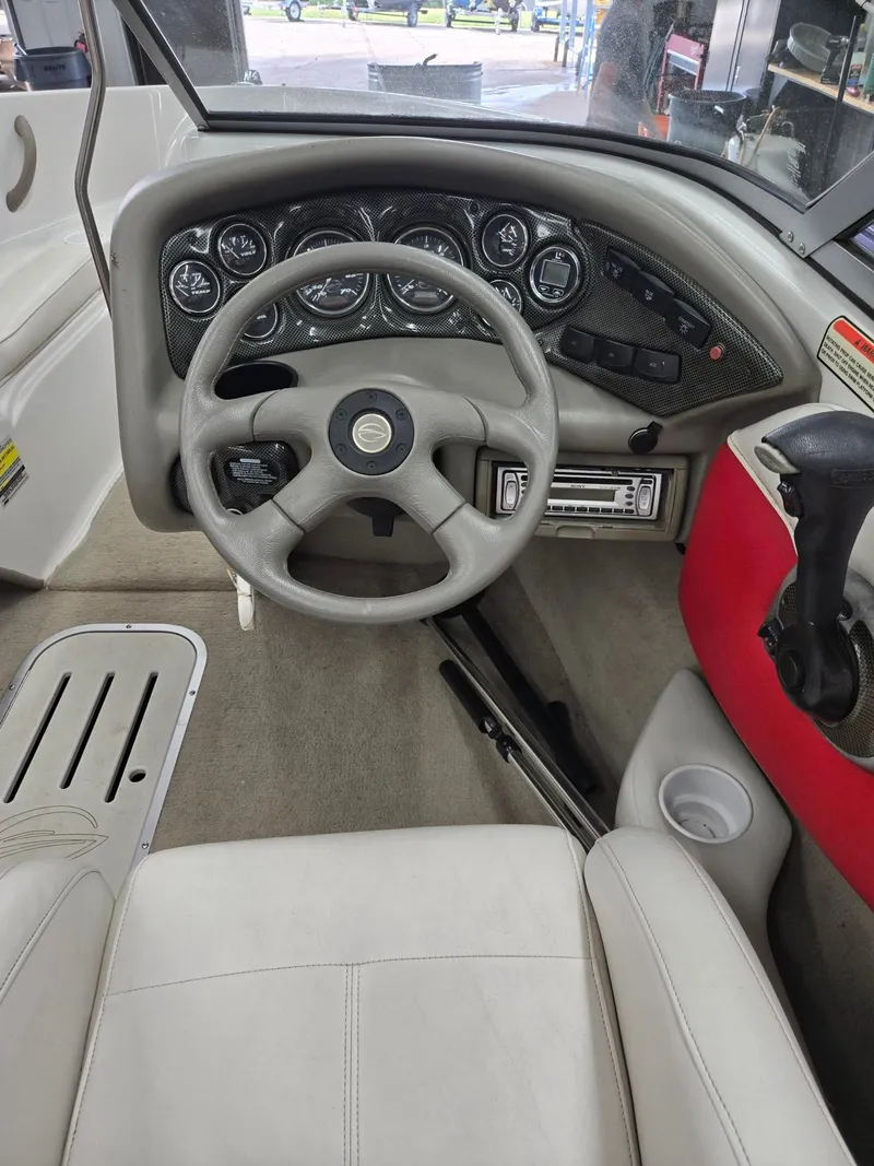 Slide: The Image of Crownline Boats 180 BR 2003 - 8