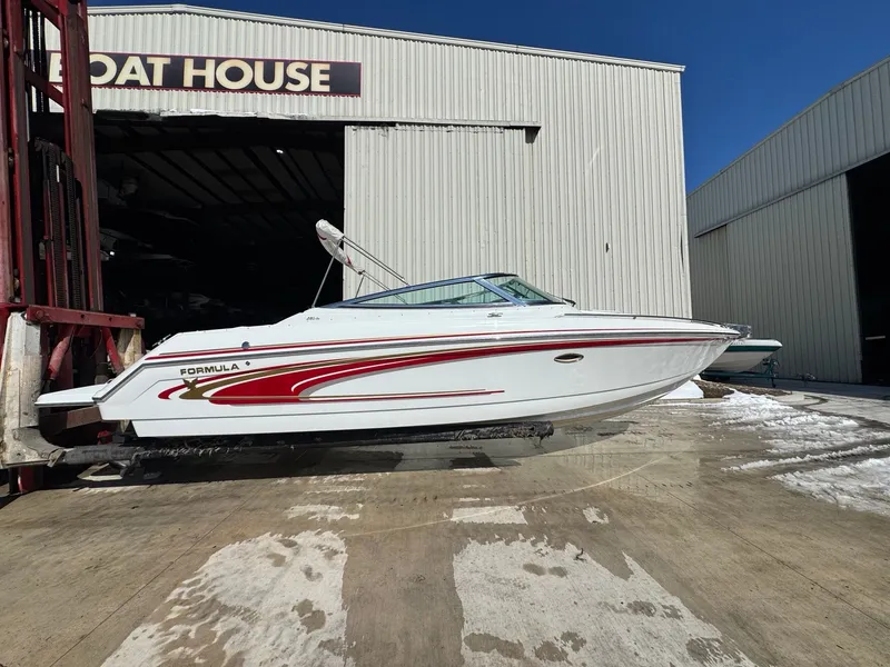 The Image of Formula 280 Sun Sport 2005 - 1