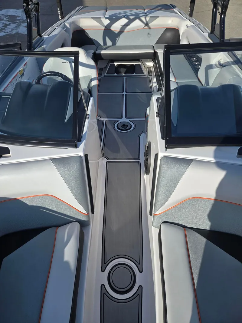 Slide: The Image of Moomba Mojo 2017 - 15