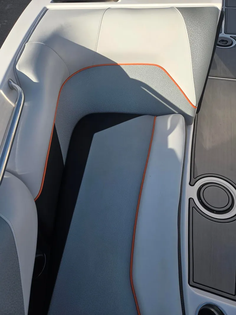 Slide: The Image of Moomba Mojo 2017 - 16