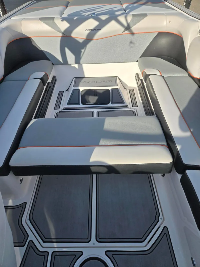 Slide: The Image of Moomba Mojo 2017 - 21