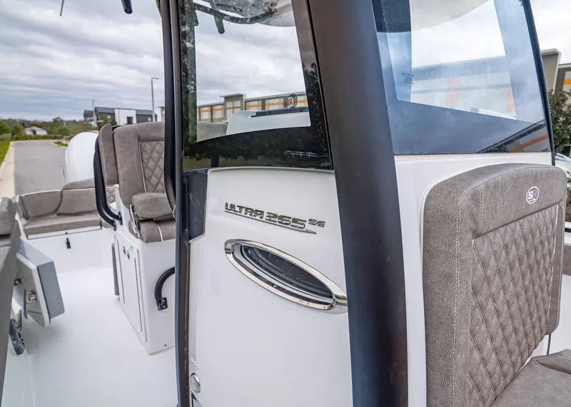 Slide: The Image of Sea Hunt Ultra 265 SE 2026 - 17