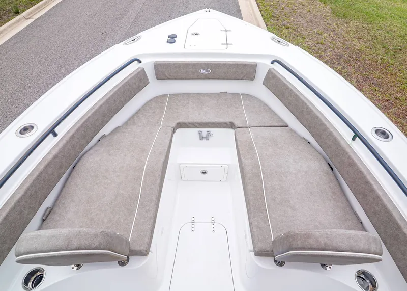 Slide: The Image of Sea Hunt Ultra 265 SE 2026 - 23