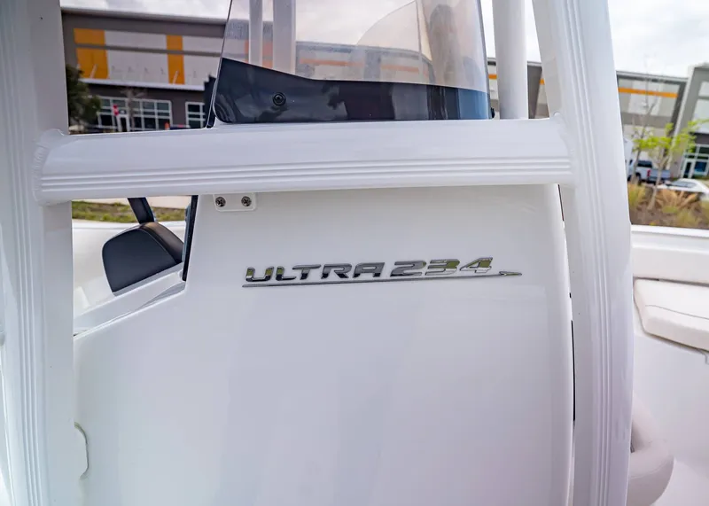 Slide: The Image of Sea Hunt Ultra 229 2026 - 16