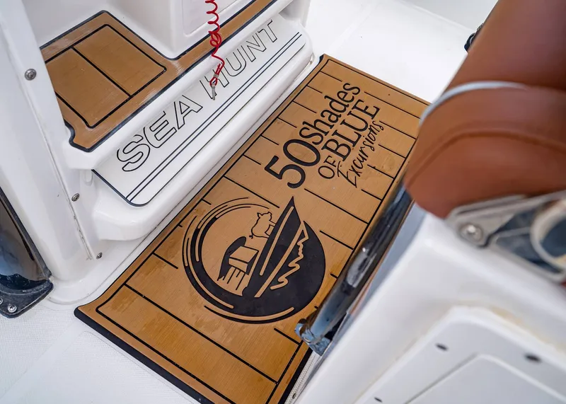 Slide: The Image of Sea Hunt Ultra 265 SE 2024 - 23