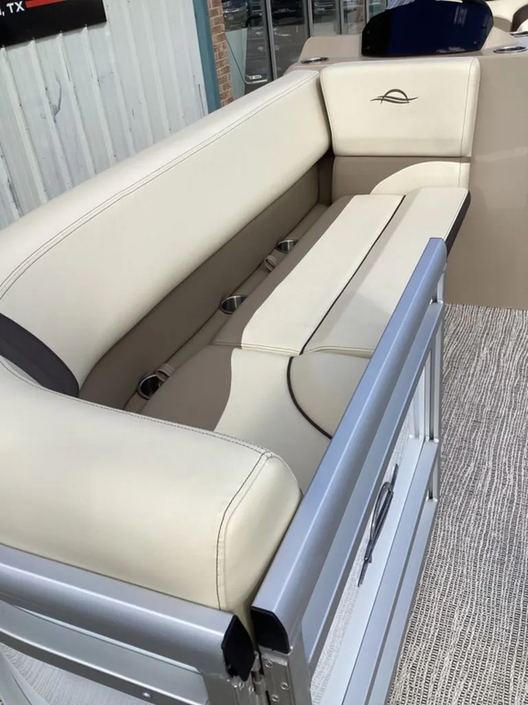 Slide: The Image of SunCatcher Select 22RF 2026 - 15