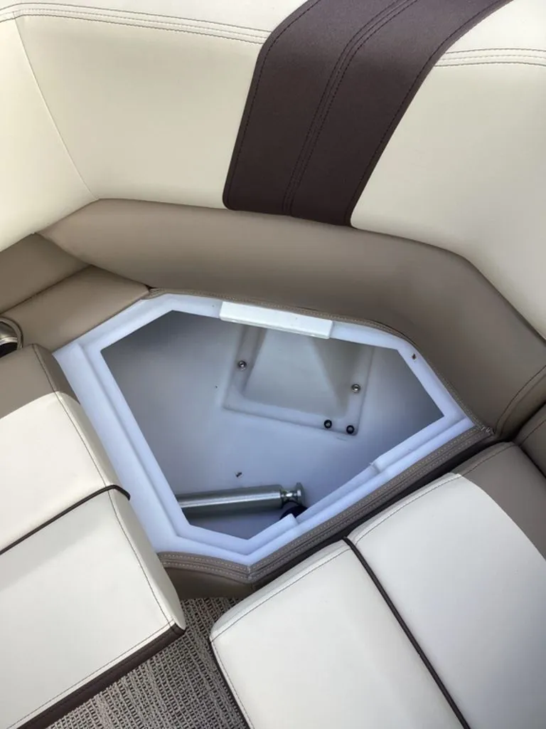 Slide: The Image of SunCatcher Select 22RF 2026 - 31