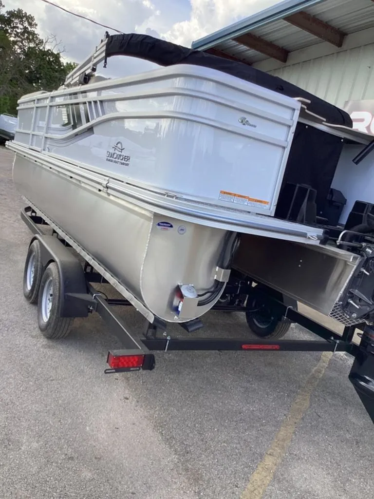 Slide: The Image of SunCatcher Select 22RF 2026 - 49