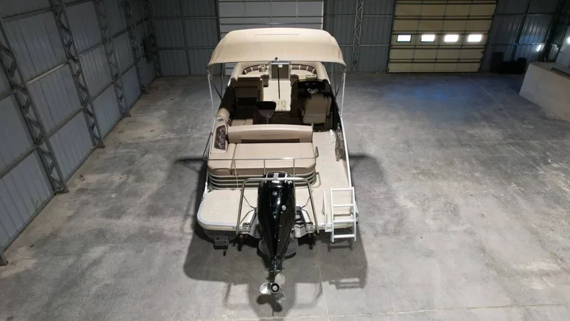 Slide: The Image of 2019 Bennington SXP SERIES 23SS pontoon boat in warehouse. - 10