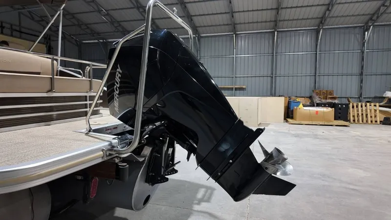Slide: The Image of 2019 Bennington SXP SERIES 23SS with Mercury outboard motor in warehouse. - 13