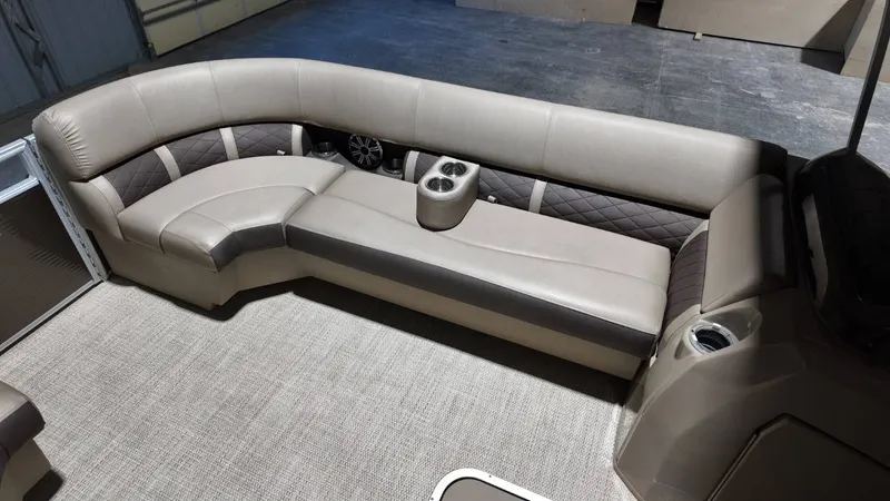 Slide: The Image of Interior of Bennington SXP SERIES 23SS pontoon boat, 2019 model. - 26