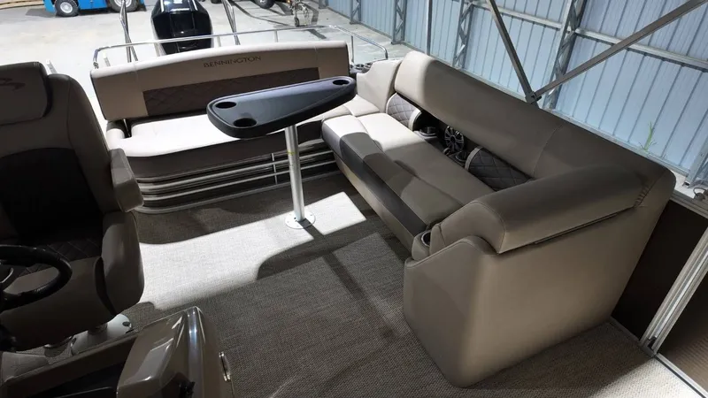 Slide: The Image of Interior of a 2019 Bennington SXP SERIES 23SS pontoon boat. - 48