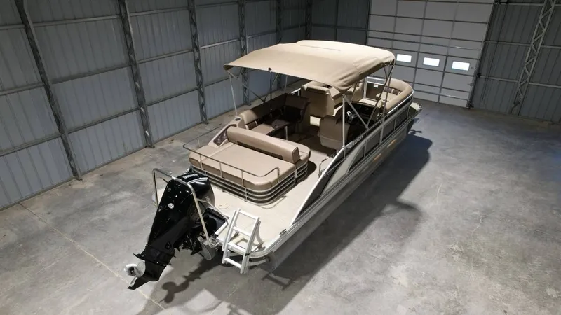 Slide: The Image of 2019 Bennington SXP SERIES 23SS pontoon boat in warehouse. - 5