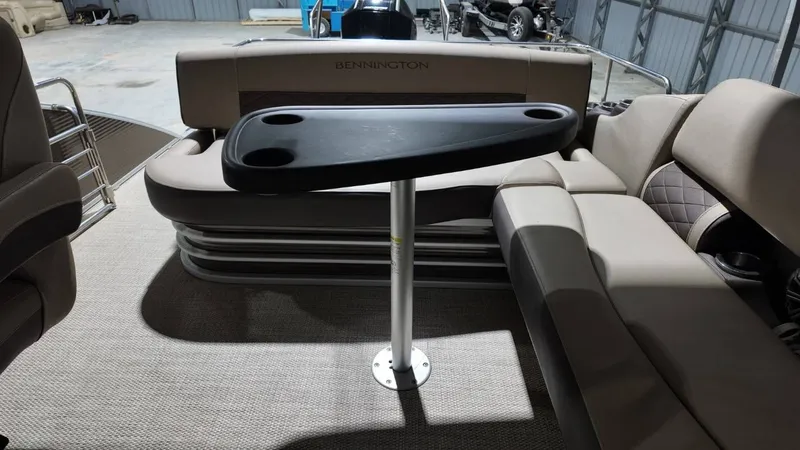 Slide: The Image of Bennington SXP SERIES 23SS 2019 - 51