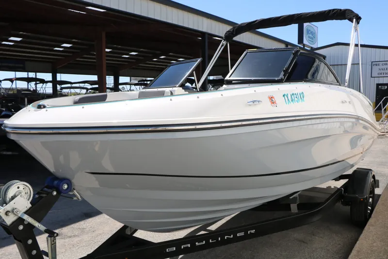 Slide: The Image of 2022 Bayliner VR5 boat on trailer outdoors. - 6