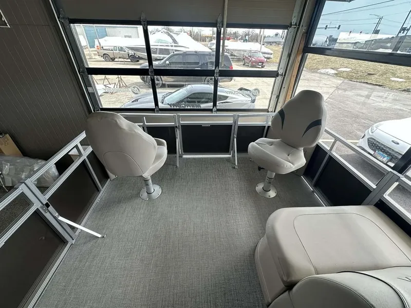 Slide: The Image of Avalon Venture Rear Fish 19 FT 2026 - 3