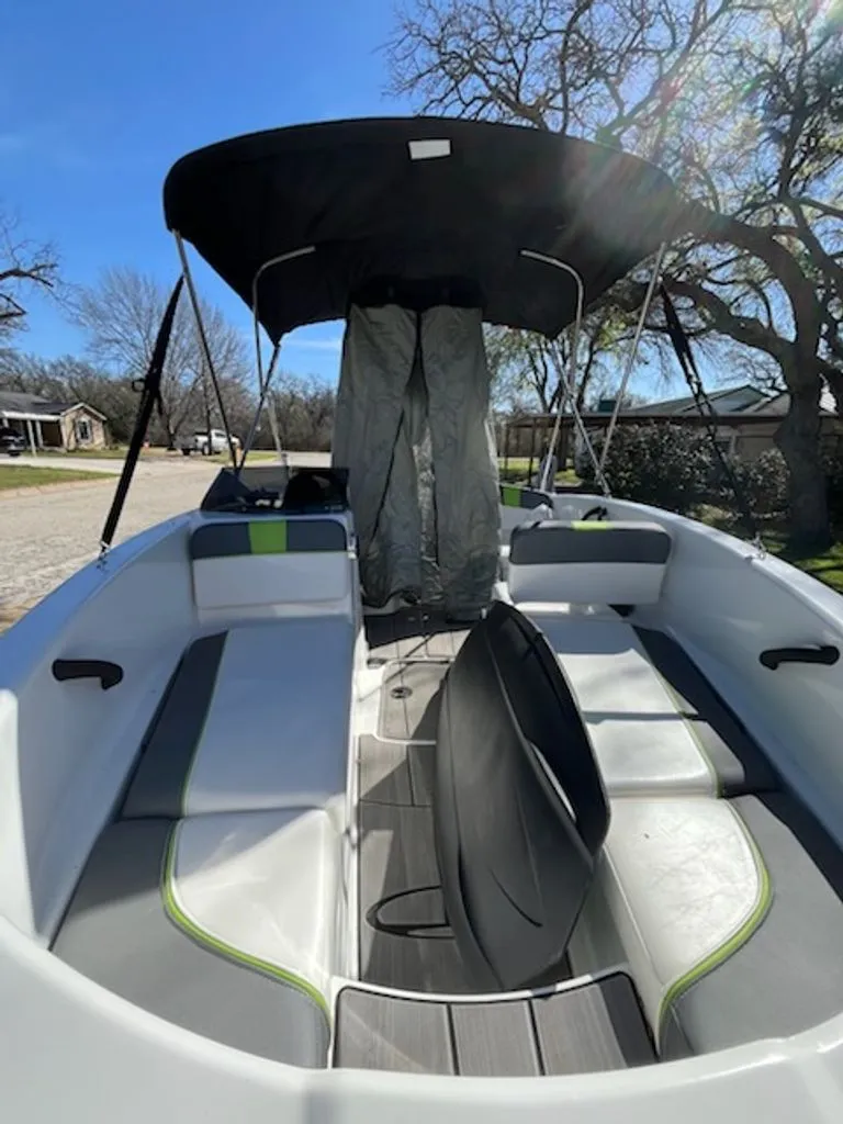 Slide: The Image of Tahoe T16 2022 - 2