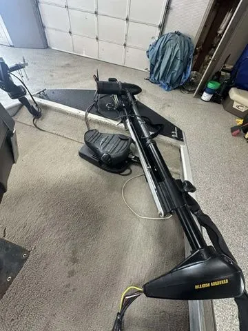 Slide: The Image of Tracker Pro Team 165 2001 - 4