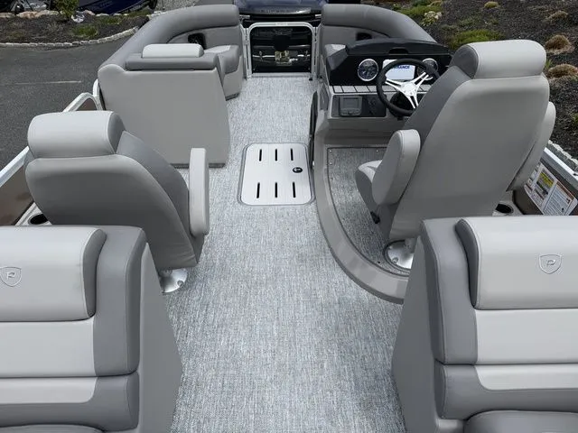 Slide: The Image of Premier 230 Sunsation RF - CL 2026 - 10