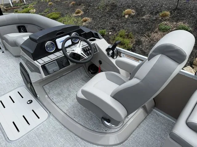 Slide: The Image of Premier 230 Sunsation RF - CL 2026 - 5