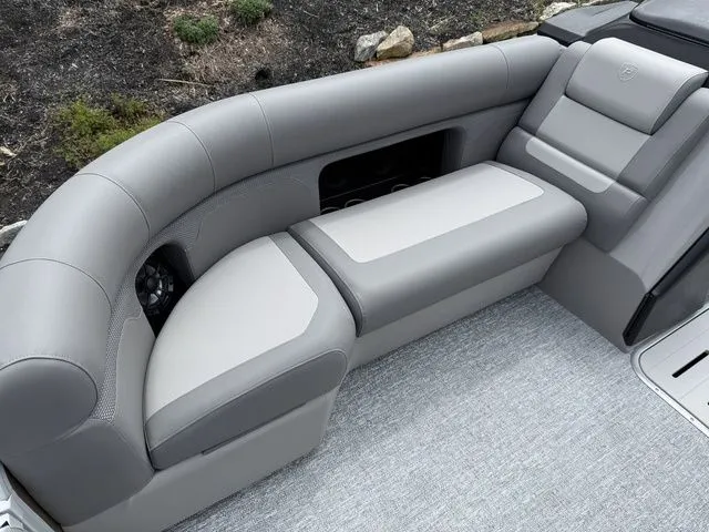 Slide: The Image of Premier 230 Sunsation RF - CL 2026 - 8