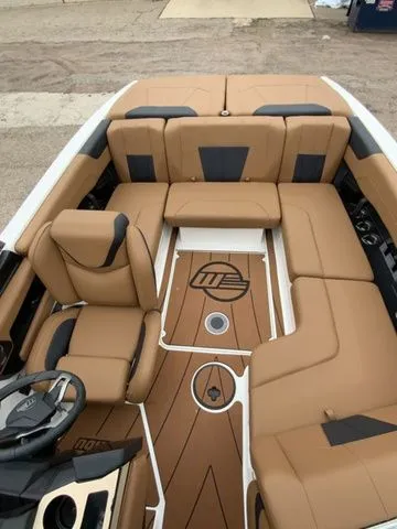 Slide: The Image of Malibu 26 LSV 2026 - 10