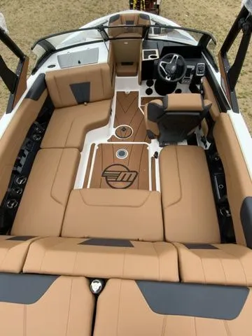 Slide: The Image of Malibu 26 LSV 2026 - 7