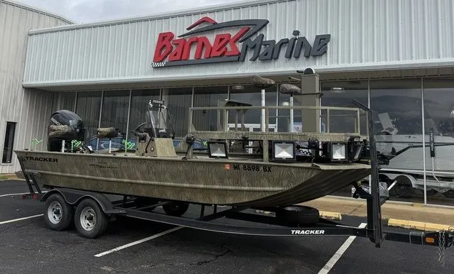 The Image of Tracker GRIZZLY® 2072 MVX CC Sportsman 2017 - 1