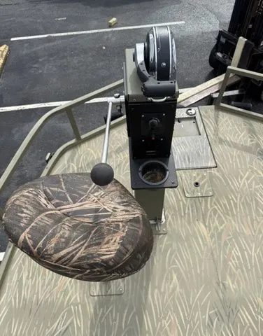 Slide: The Image of Tracker GRIZZLY® 2072 MVX CC Sportsman 2017 - 6