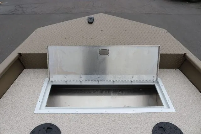 Slide: The Image of Smoker Craft Sportsman 1660 TL 2026 - 10