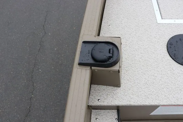 Slide: The Image of Smoker Craft Sportsman 1660 TL 2026 - 9