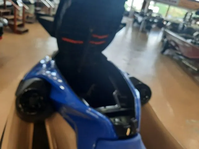 Slide: The Image of Sea-Doo Wake 2025 - 10