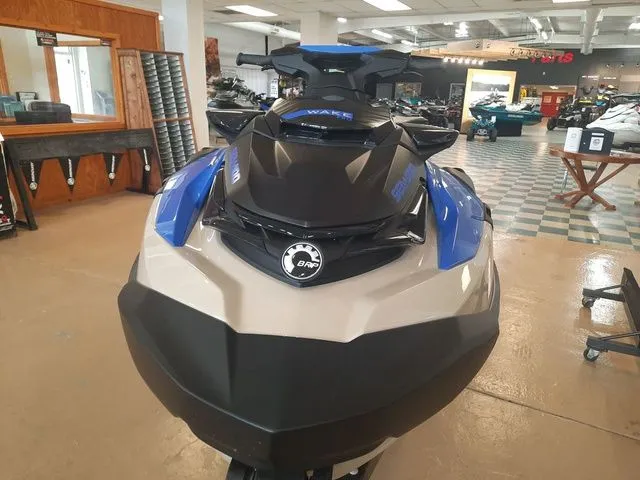 Slide: The Image of Sea-Doo Wake 2025 - 5