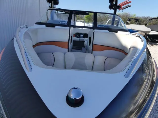 Slide: The Image of Malibu Wakesetter VLX 2008 - 9