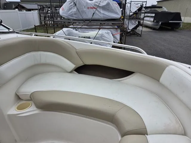 Slide: The Image of Sea Ray 190 1997 - 14