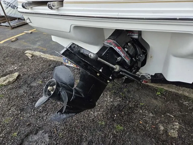 Slide: The Image of Sea Ray 190 1997 - 4