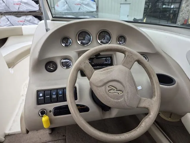 Slide: The Image of Sea Ray 190 1997 - 8