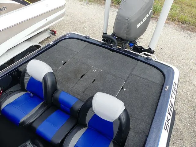 Slide: The Image of Skeeter ZX20 2014 - 12