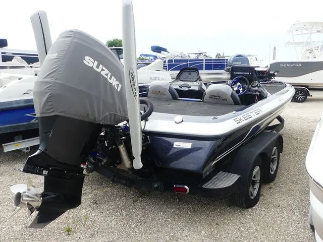 Slide: The Image of Skeeter ZX20 2014 - 4